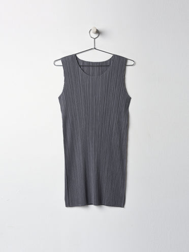 PLEATS PLEASE Issey Miyake – Blancsom