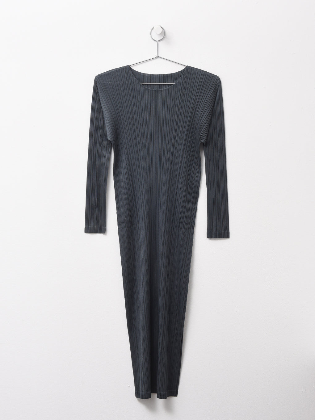 MONTHLY COLORS: DECEMBER DRESS_18-STEEL GRAY Blancsom MONTHLY COLORS: DECEMBER DRESS_18-STEEL GRAY Blancsom
