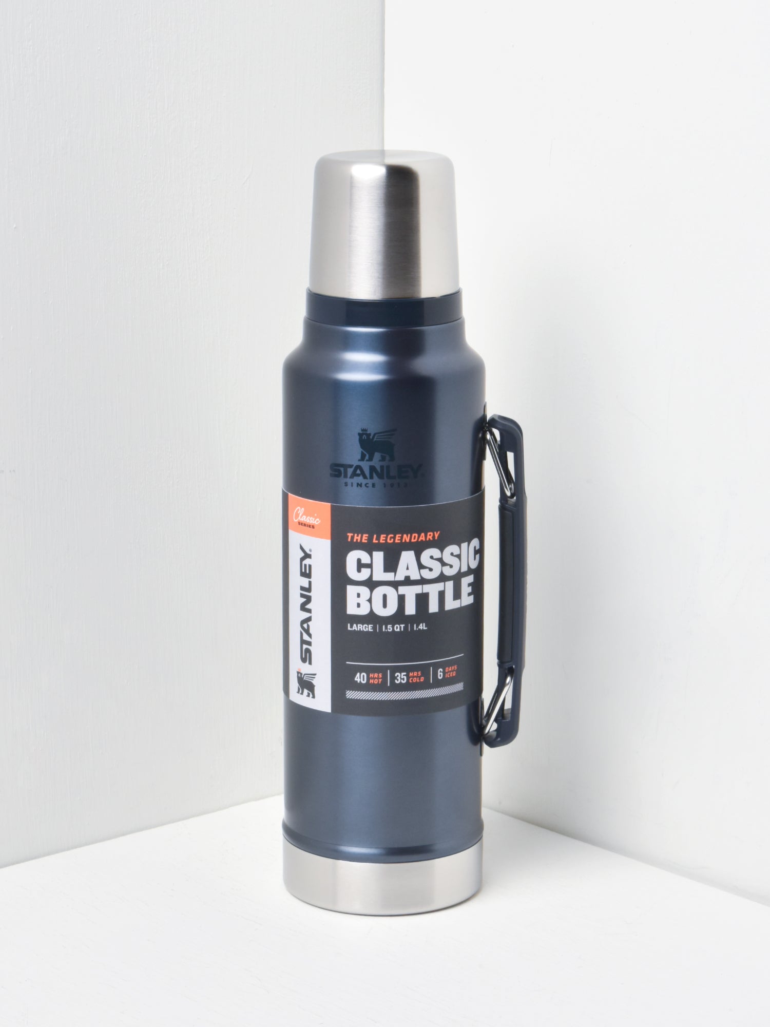 Stanley Thermal Bottle, Classic Legendary Bottle Large 1.5qt /1.4 l  Nightfall