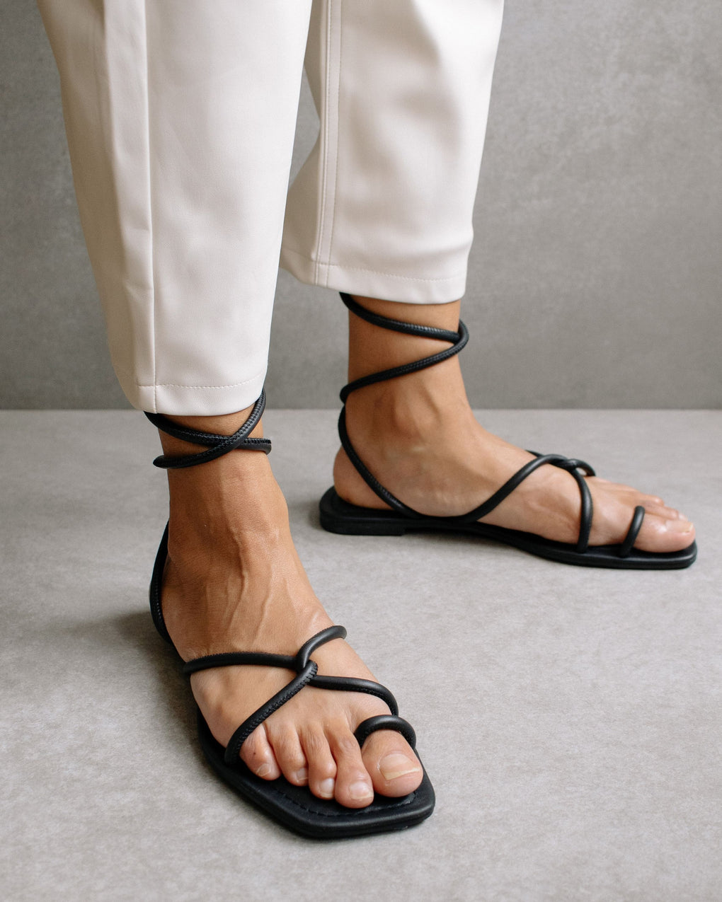 Lace It Up Black Flat Sandal – Blancsom