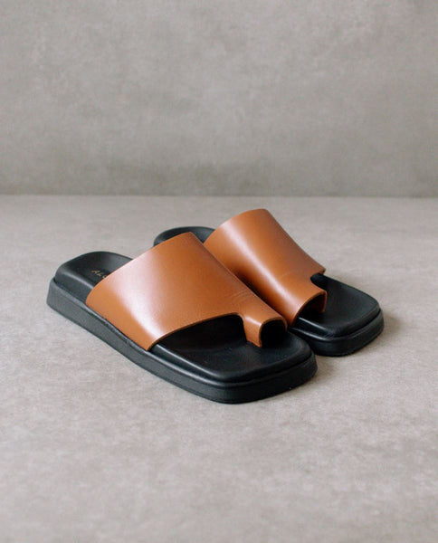 Toe Ring Flop Tan – Blancsom display picture 1